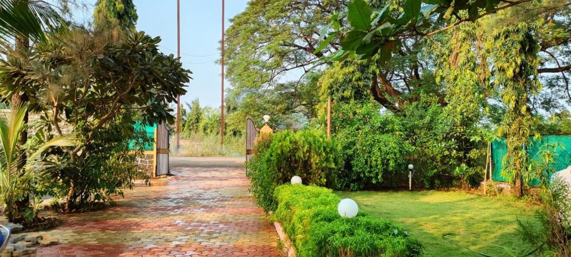 Twinkle Villa 4Bhk Karjat Bagian luar foto